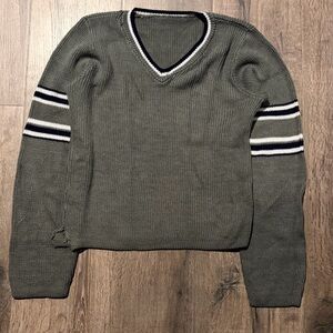 Women’s Olive Cropped V-Neck Sweater